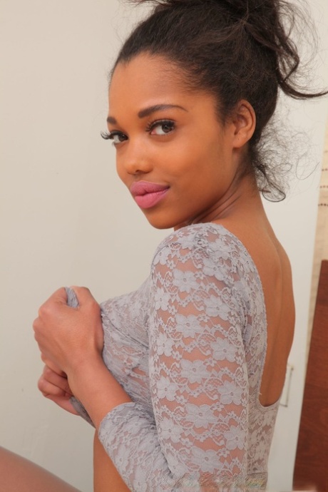 Ebony Tease nice picture